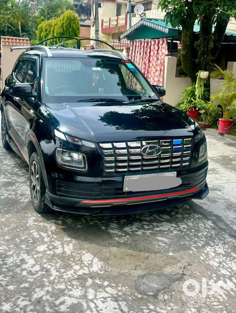 Hyundai Venue 2023 Petrol Good Condition