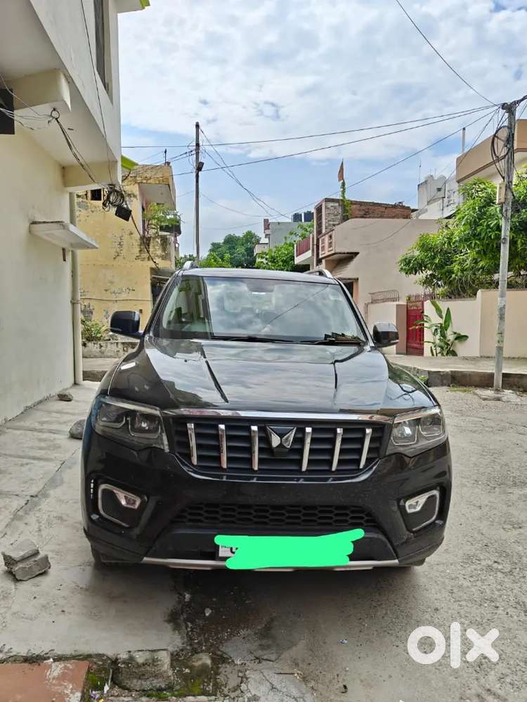 Mahindra Scorpio-n 2.0 Z8 Petrol Mt 2025