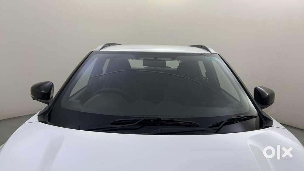 Nissan Magnite 1.0 Xv Premium Turbo Cvt, 2024, Petrol