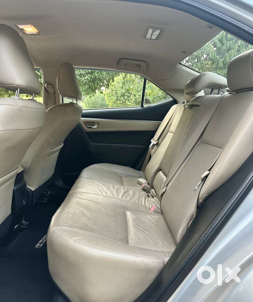 Toyota Corolla Altis Vl At, 2015, Petrol