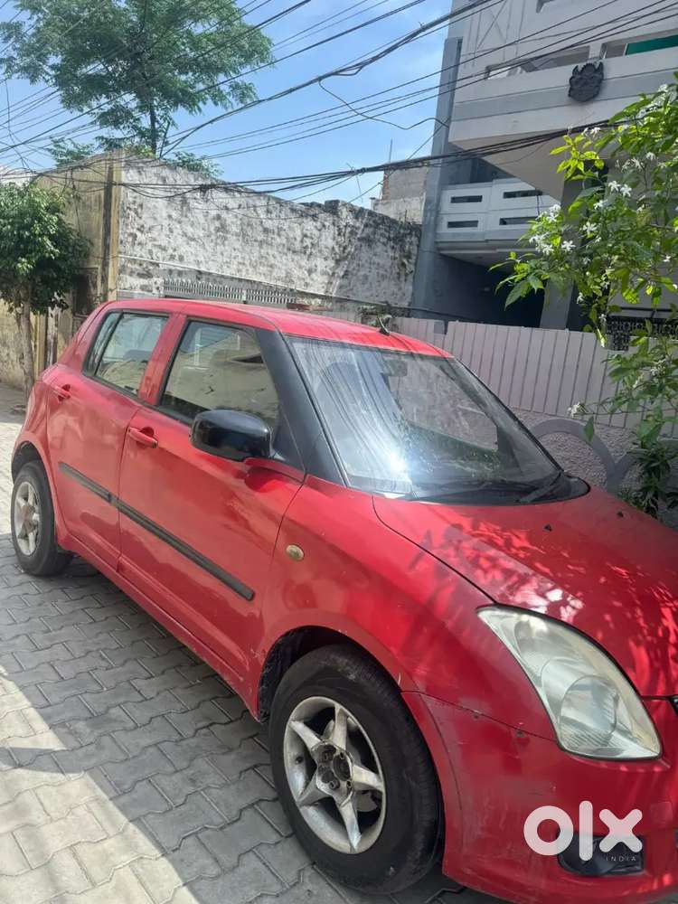 Red Swift Car In Good Condition 2007