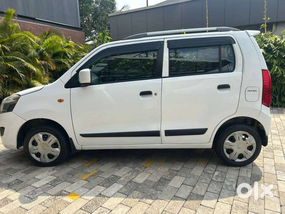 Maruti Suzuki Wagon R Vxi Amt Opt 1.2, 2017, Petrol