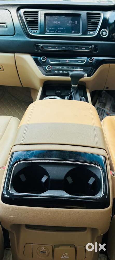 Kia Carnival Prestige, 2023, Diesel
