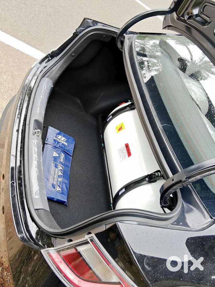 Hyundai Aura Prime Sd Kappa Bi-fuel (petrol + Factory-fitted Cng)