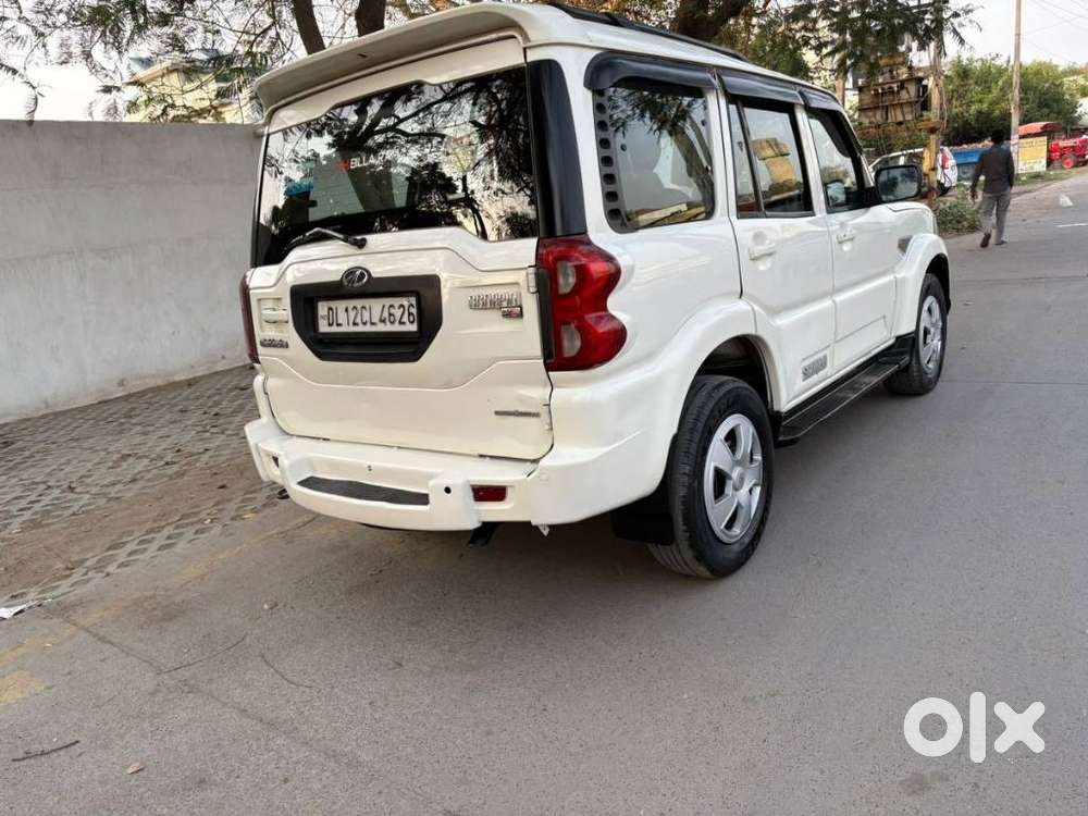 Mahindra Scorpio S6 Plus, 2017, Diesel