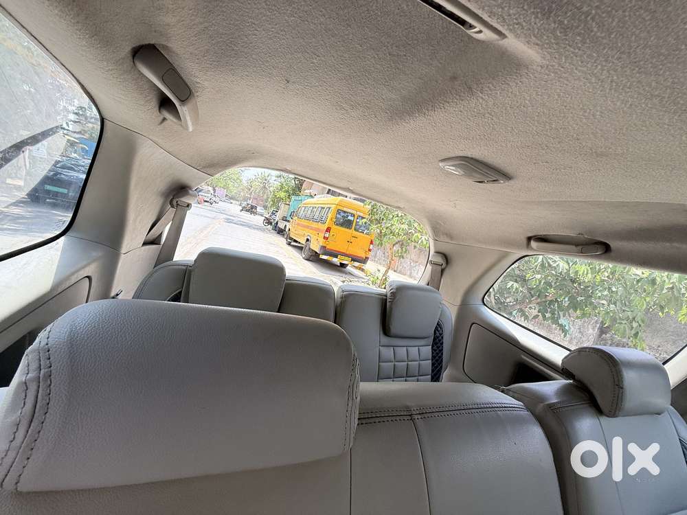 Toyota Innova 2.5 Gx (diesel) 8 Seater Bs Iv, 2013, Diesel