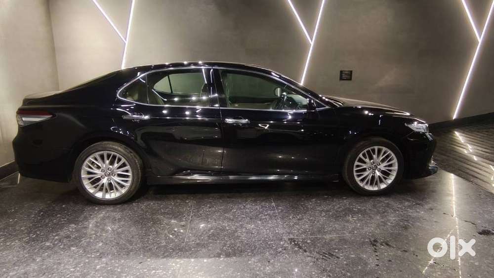 Toyota Camry 2.5 Hybrid, 2019, Petrol
