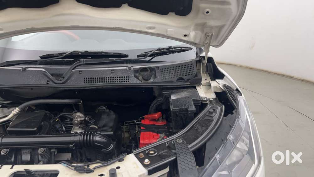 Nissan Magnite 1.0 Xv, 2021, Petrol