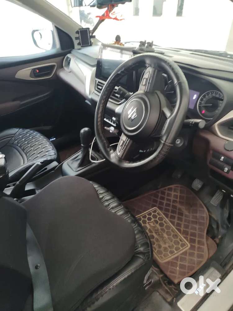 Maruti Suzuki Fronx 2025 Petrol 5451 Km Driven