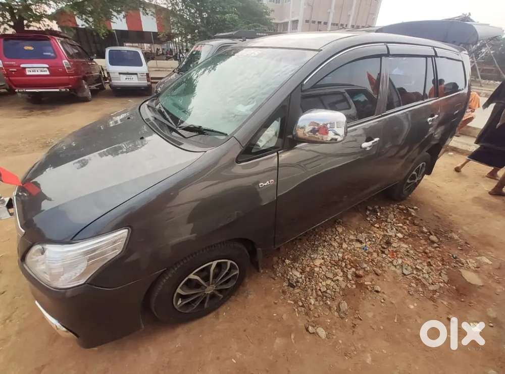 Toyota Innova Vx Petrol 2009 Model
