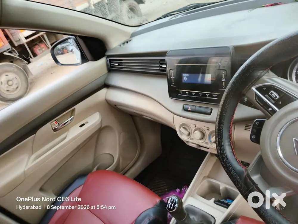 Maruti Suzuki Ertiga Vxi 2025