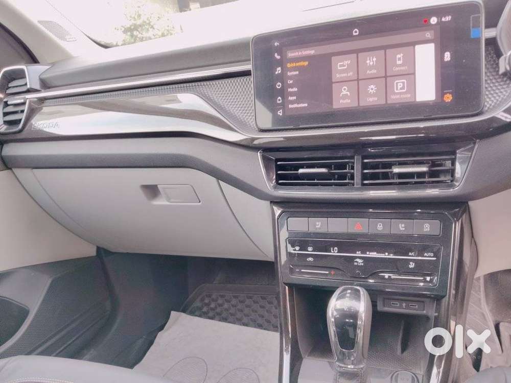Skoda Kushaq 1.0 Tsi Style At, 2024, Petrol