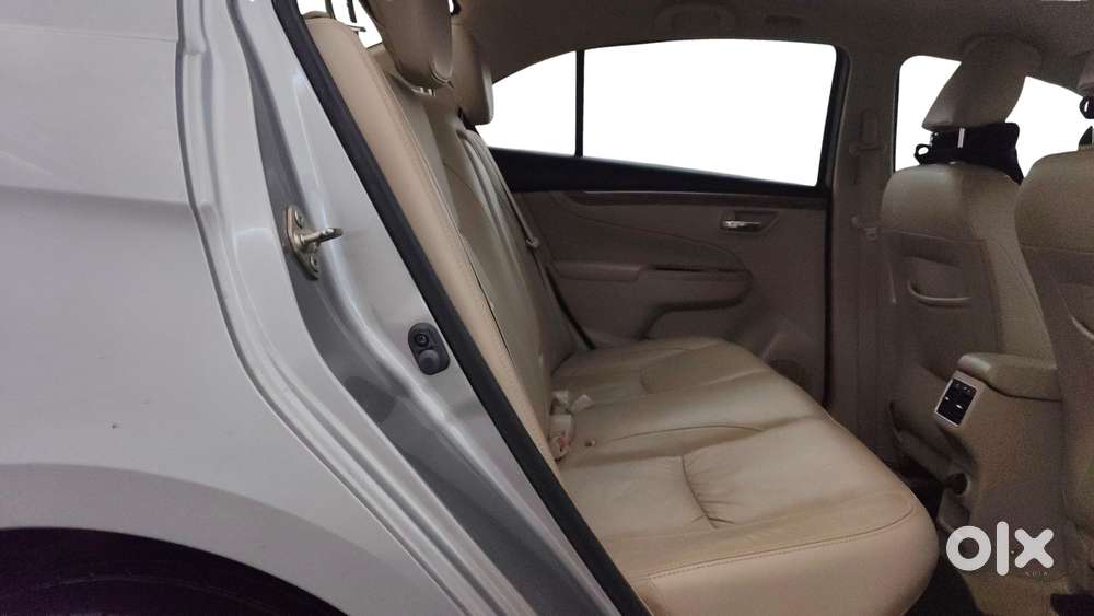Maruti Suzuki Ciaz 1.5 Alpha Shvs Petrol, 2018, Petrol