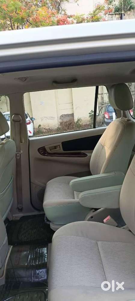 Toyota Innova 2009-2011 2.0 Gx 8 Str, 2009, Diesel