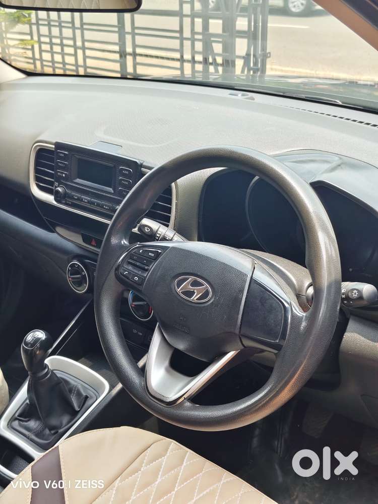 Hyundai Venue, 2021, Petrol