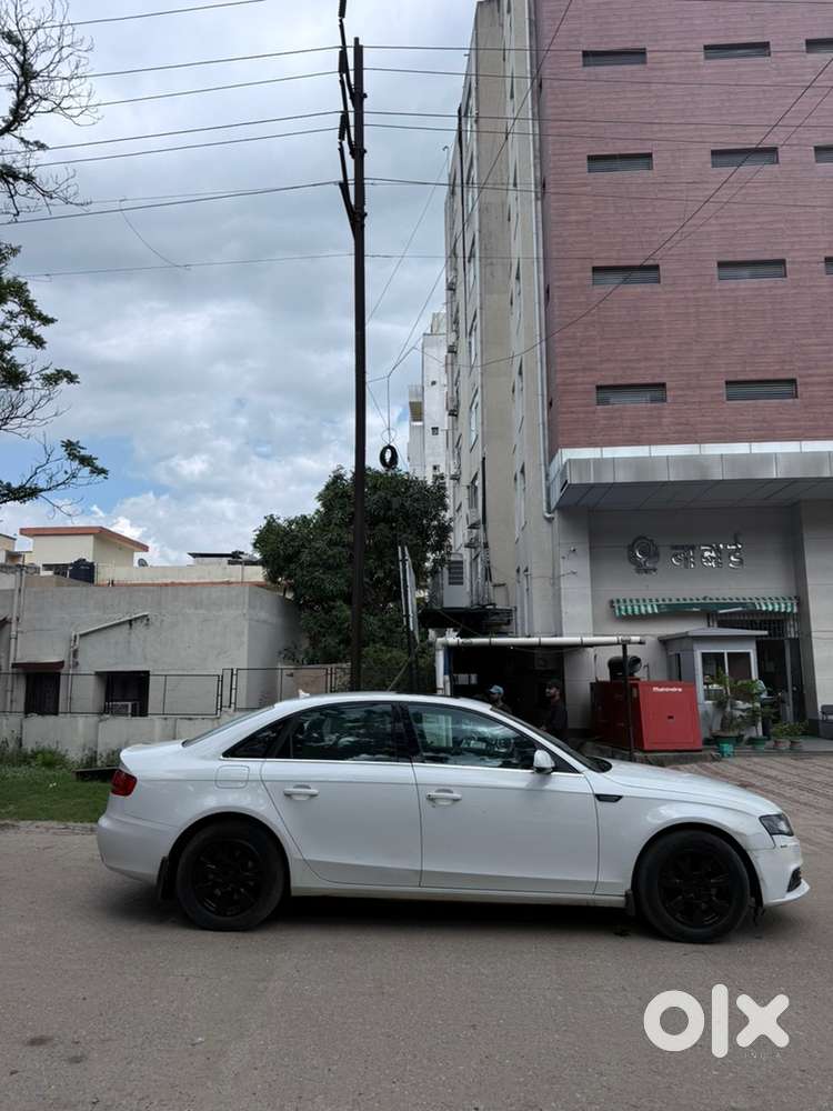 Audi A4 Petrol 2011 Year