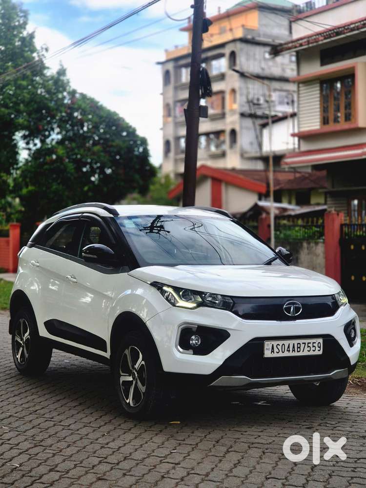 Tata Nexon 1.2 Revotron Xza Plus, 2022, Petrol