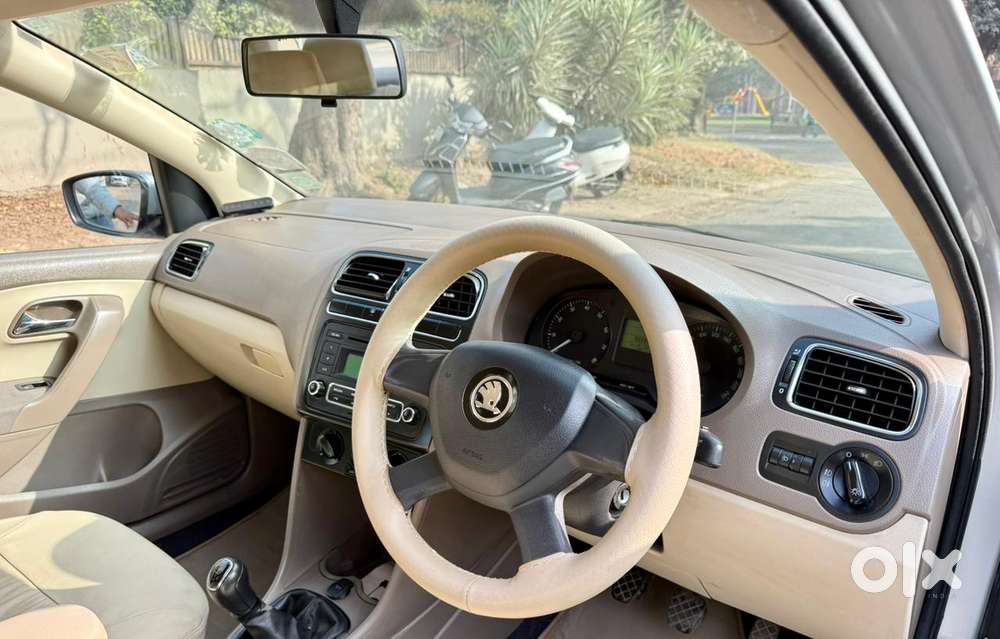 Skoda Rapid 1.5 Tdi Manual Active Ambition Style, 2013, Petrol