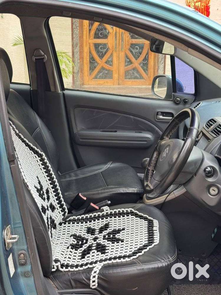 Maruti Suzuki Ritz Vxi, 2010, Petrol