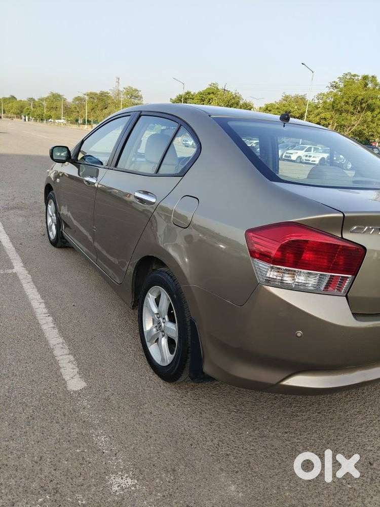 Honda City 2011-2013 V At Exclusive, 2010, Petrol