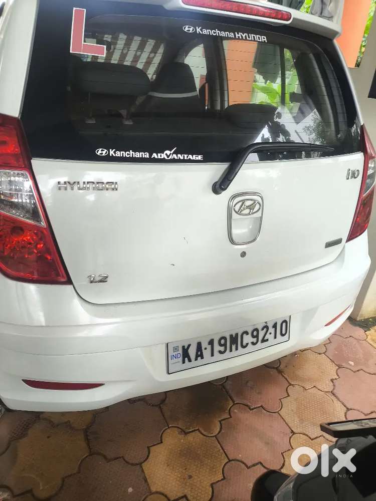 Hyundai I10 Sportz 2012 Km Driven