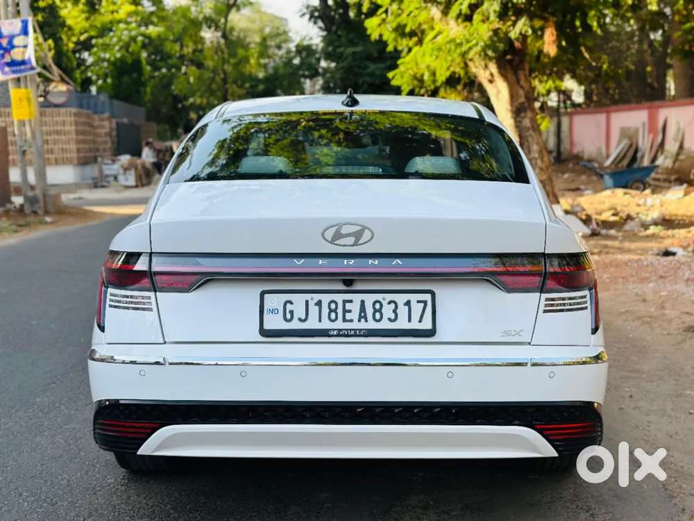 Hyundai Verna 1.5 Sx (o) Vtvt, 2023, Petrol