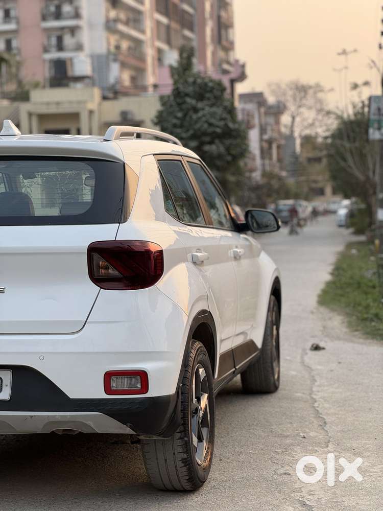 Hyundai Venue 1.5 Crdi Sx Dual Tone Sport, 2021, Diesel