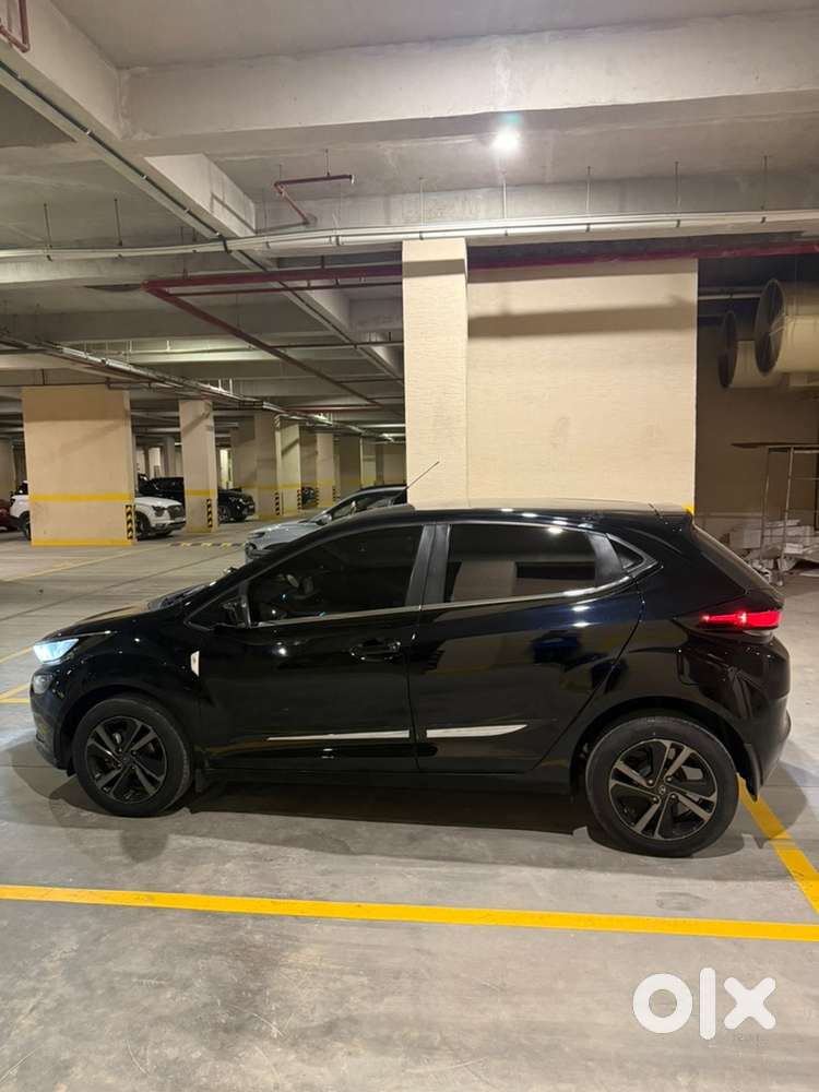 Tata Altroz 2022 Model,petrol Dct Amt Dark Edition
