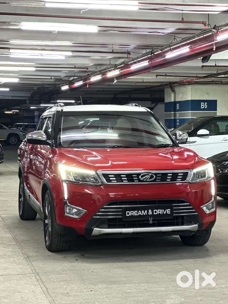 Mahindra Xuv300 W8 Option Dual Tone, 2021, Petrol