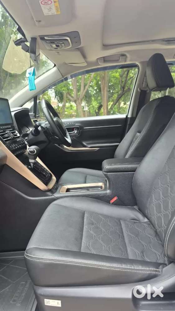 Maruti Suzuki Invicto Alpha Plus 7str, 2024, Petrol