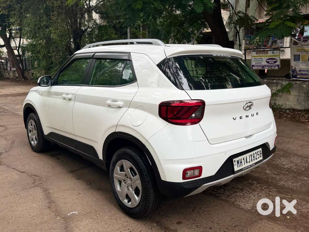 Hyundai Venue, 2022, Petrol
