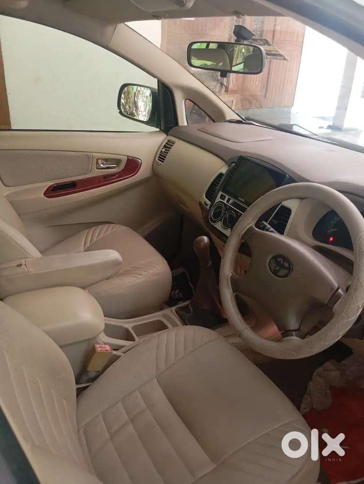 Toyota Innova 2006 Petrol 96000 Km Driven