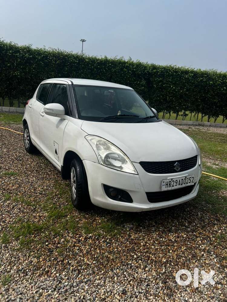 Maruti Suzuki Swift 2012 Cng & Hybrids 131000 Km Driven