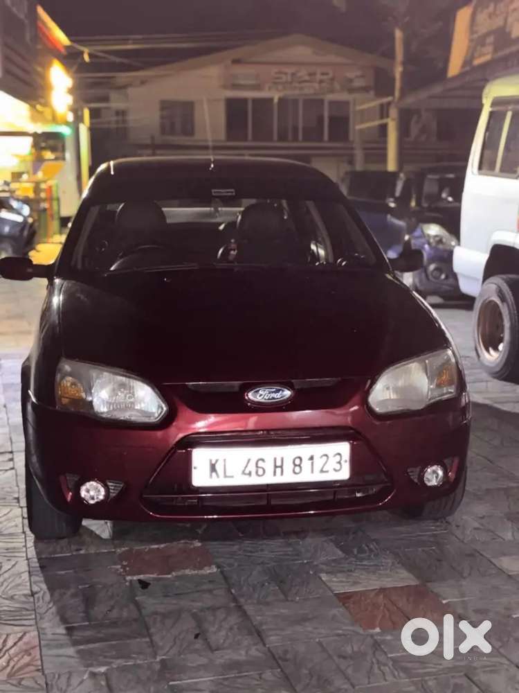 Ford Ikon 1.4 Zxi 2009