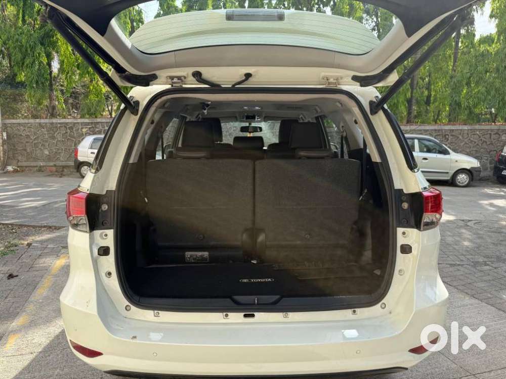 Toyota Fortuner [2021-ongoing] 2.8 2wd Diesel Mt, 2021, Diesel