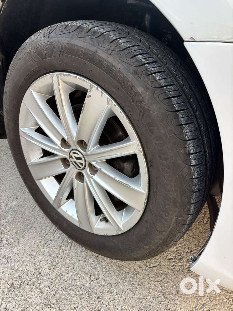 Volkswagen Vento 1.2 Tsi Highline Plus At, 2016, Petrol