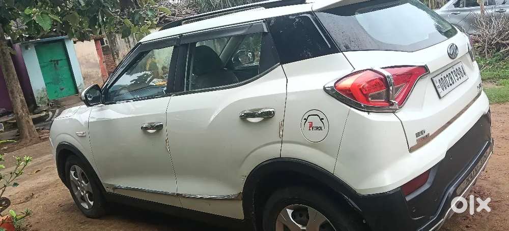 Mahindra Xuv300 2021 Amt Petrol