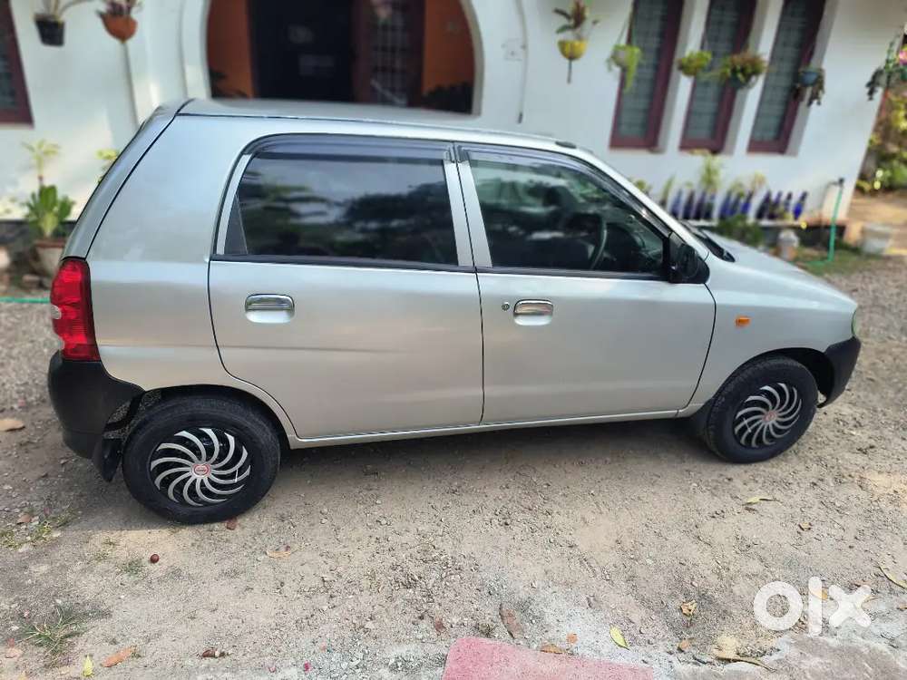 Good Condition, There Is A Problem With The Door Lock