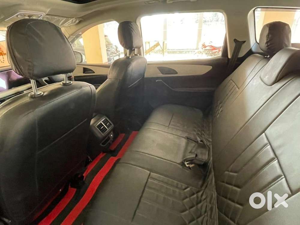 Mahindra Xuv700 2022 Diesel Well Maintained