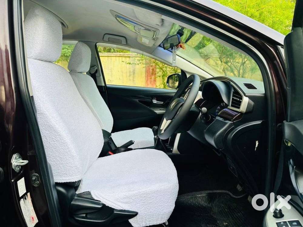 Toyota Innova Crysta 2.4 V, 2016, Diesel