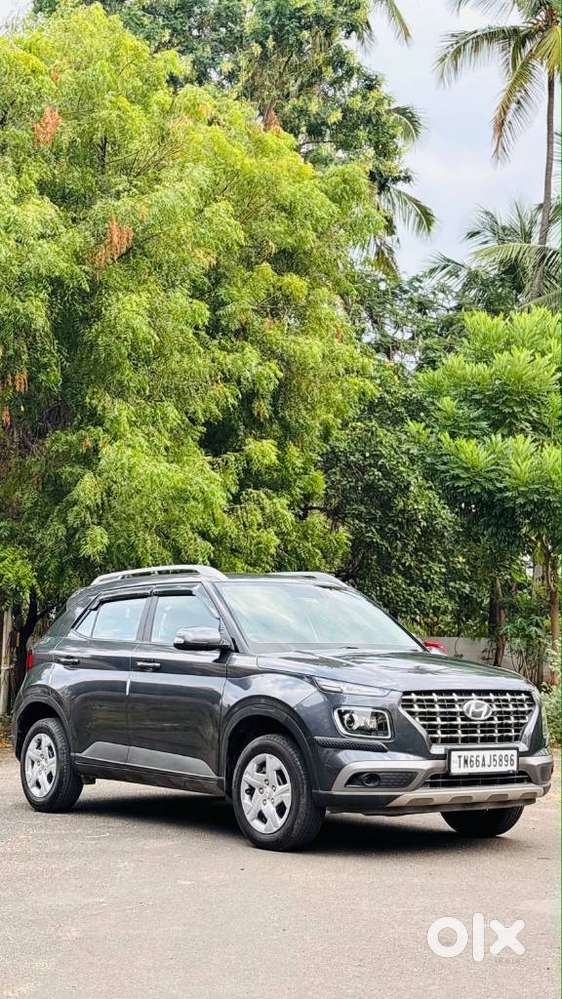 Hyundai Venue 1.2 S Plus, 2022, Petrol