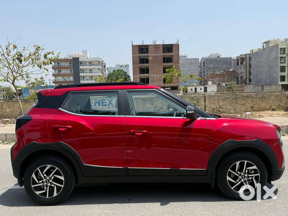 Mahindra Xuv 3xo Ax5 Pm At, 2025, Petrol