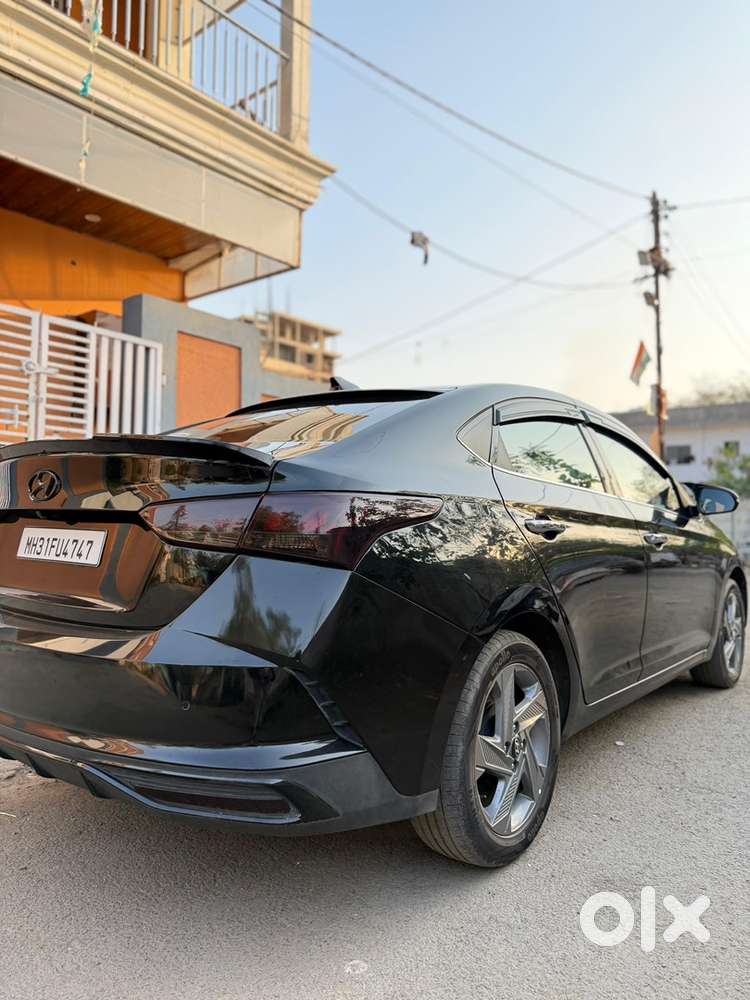 Hyundai Verna 2022 Sx Sunroof Well Maintain Condition