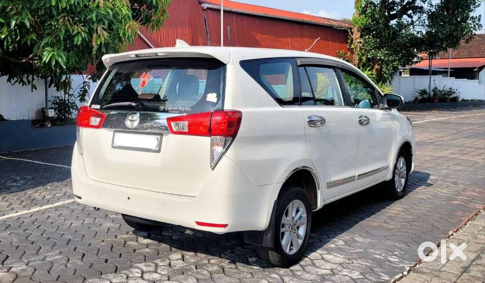 Toyota Innova Crysta G 8 Str, 2017, Diesel