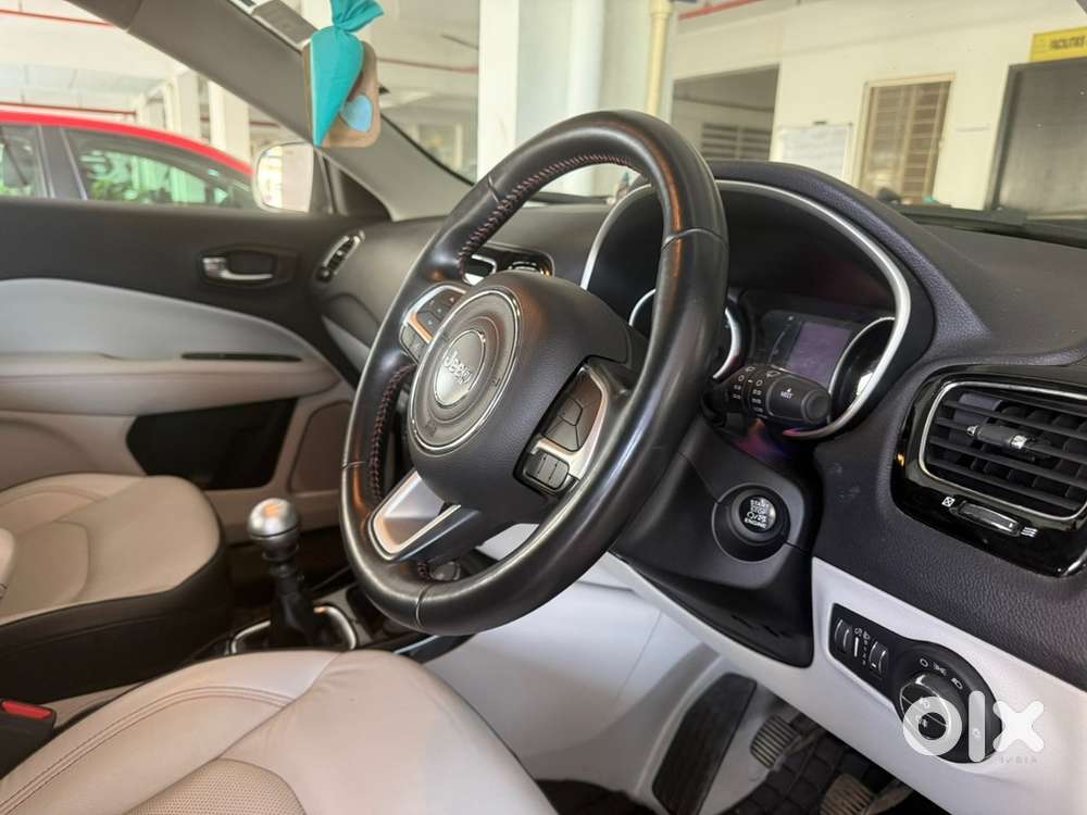 Jeep Compass 2017 Diesel 4x4 63400 Km Driven