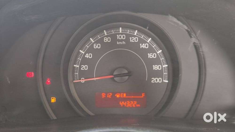 Maruti Suzuki Swift 1.2 Lxi (o), 2022, Cng & Hybrids