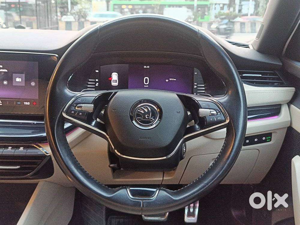 Skoda Octavia 2.0 L K Tsi At, 2023, Petrol