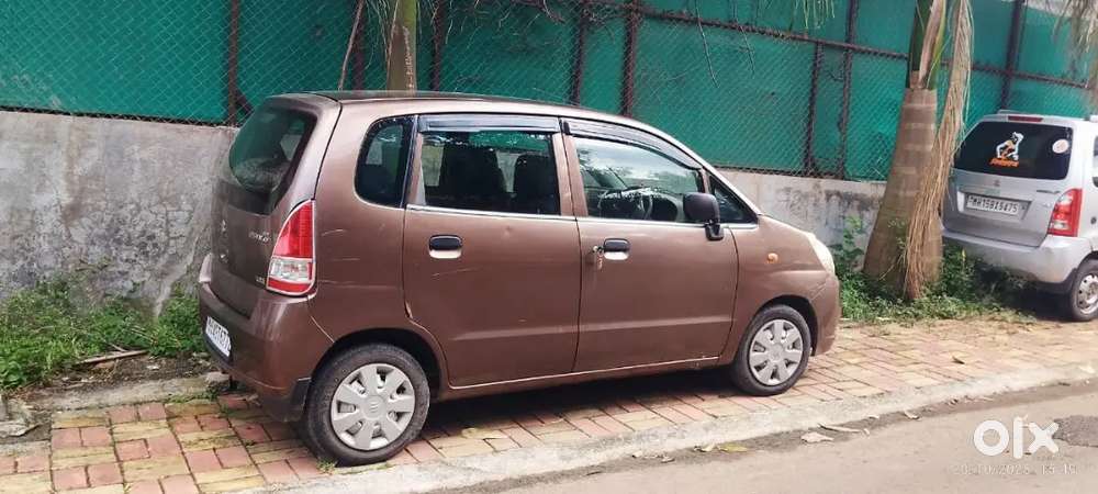 Maruti Suzuki Zen Estilo 2011