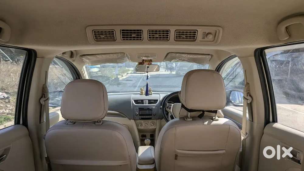 Maruti Suzuki Ertiga 2015 Petrol 96000 Km Driven-excellent Condition