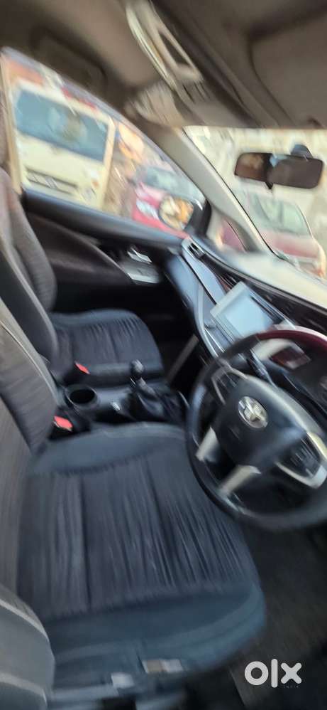 Toyota Innova Crysta 2.4 V, 2016, Diesel
